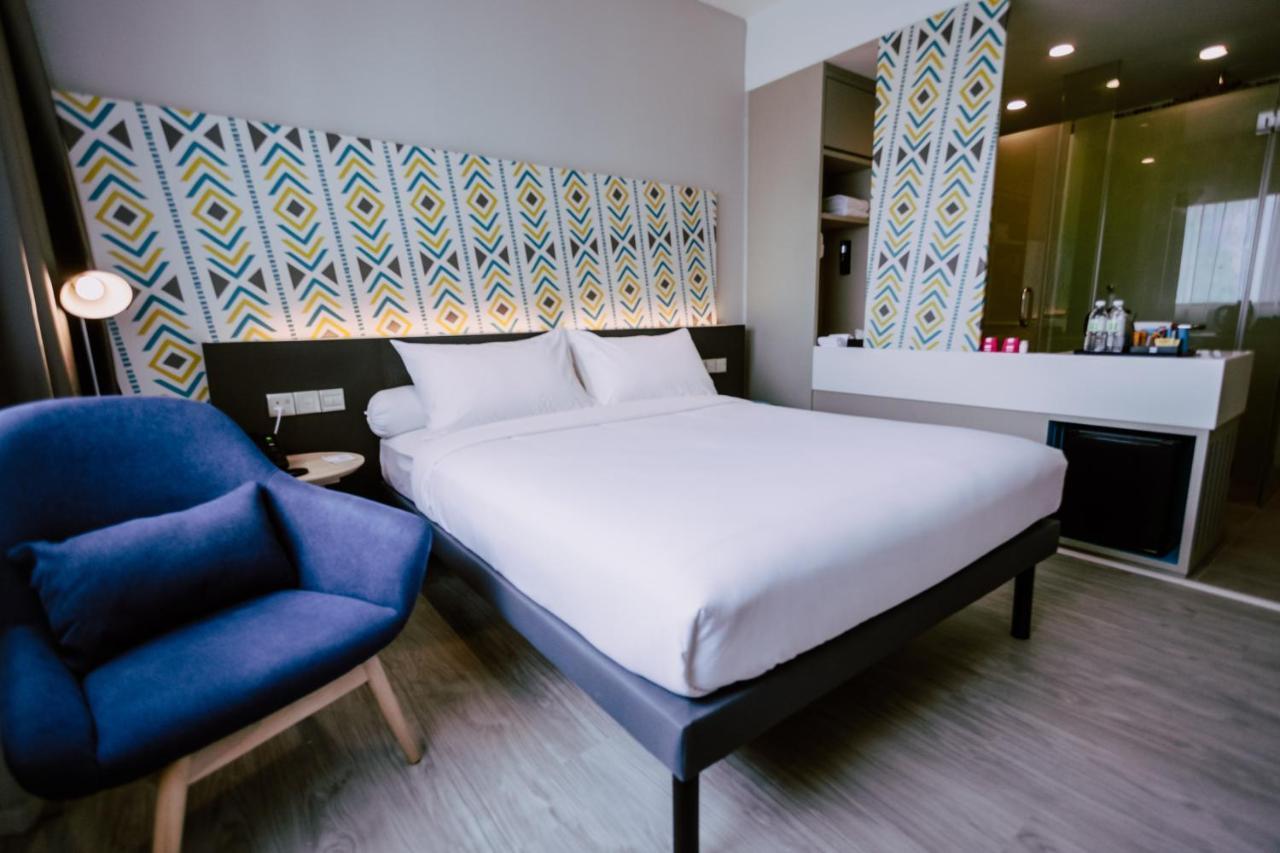 ホテル Ibis Styles コタバル エクステリア 写真