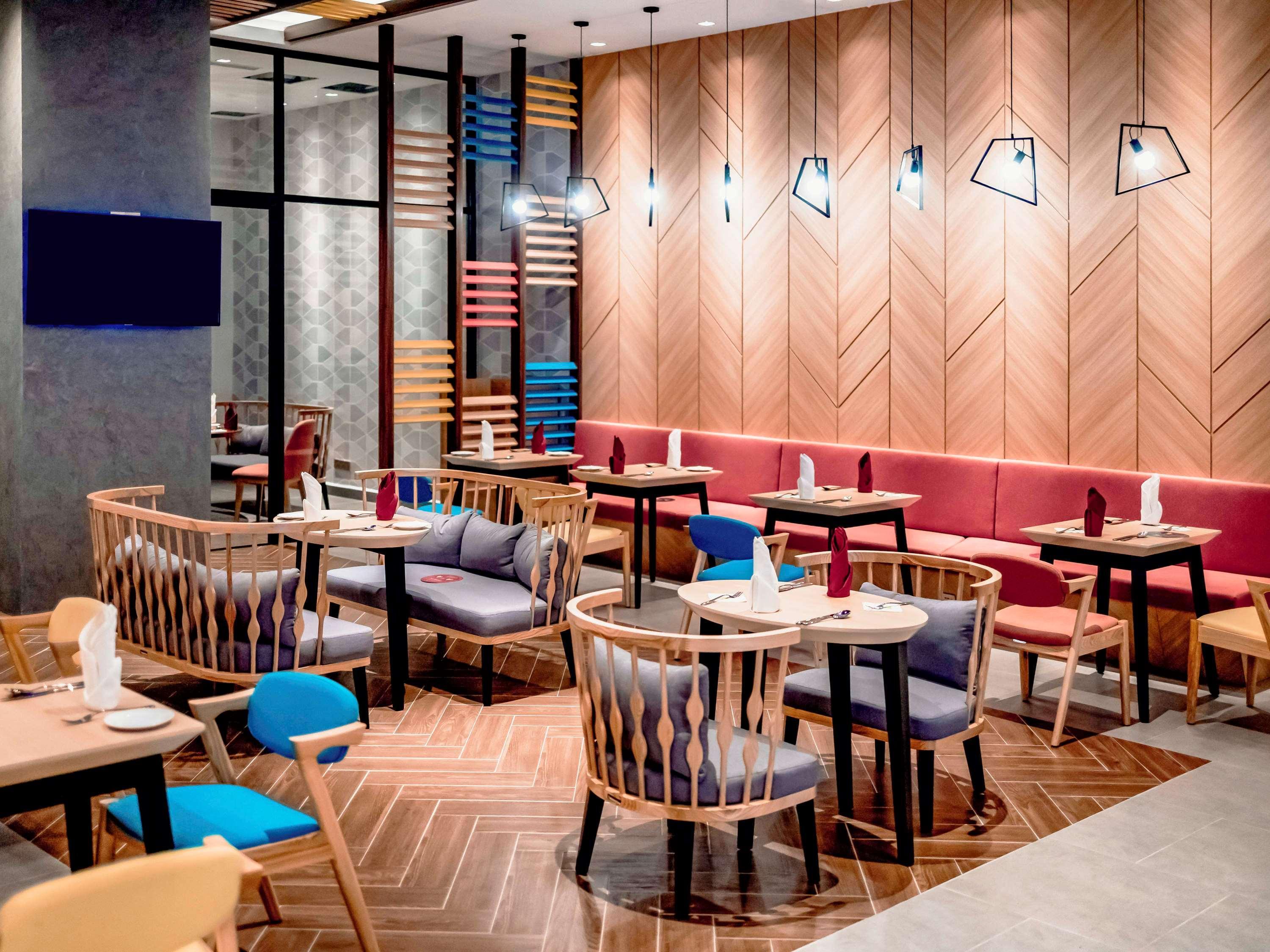 ホテル Ibis Styles コタバル エクステリア 写真